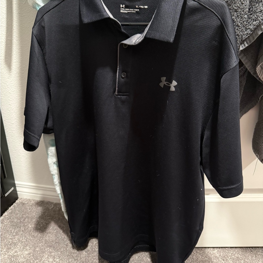 Under Armour Men’s Black Polo with Logo Accent